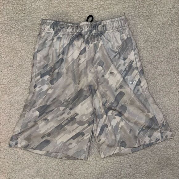 DSG Boys Basketball Shorts White Light Grey Camo Medium 10-12 GUC - Picture 1 of 8